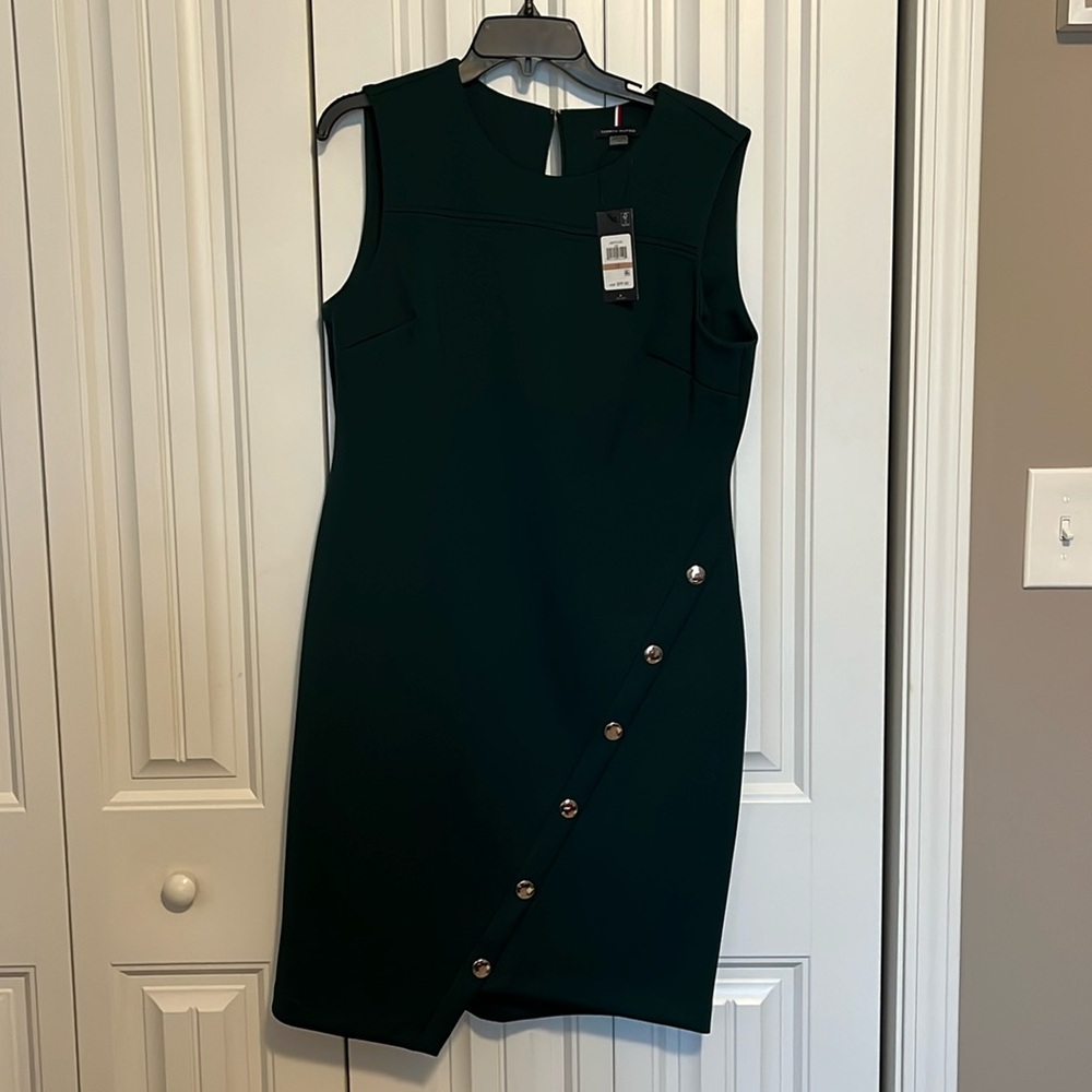 Hunter green Tommy Hilfiger with button detail size 12. NWT. Never worn.